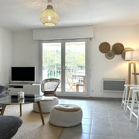Moderne Avec Terrasse, Climatisation, A 200m De La - 6 Couchages, Parking Inclus - Fr-1-251-826 Appartement